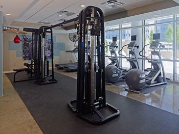 Main 3 Downtown - Fully-equipped fitness room